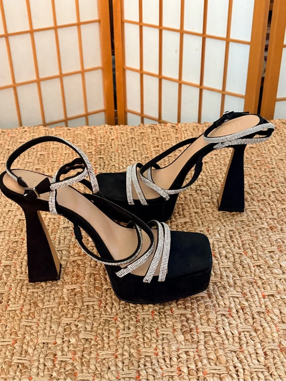 INC International Concepts Black Platform Sandals Silver Rhinestone Straps 9M